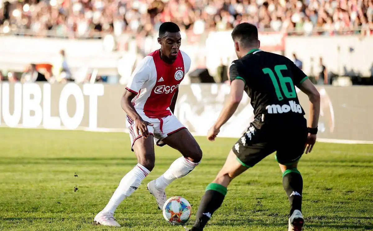 从小组赛出 从小组赛出